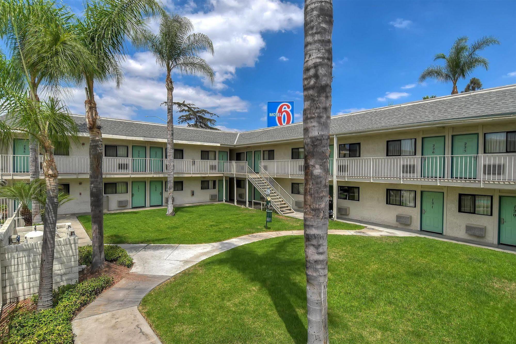 Motel 6 Anaheim Stadium - Orange Εξωτερικό φωτογραφία